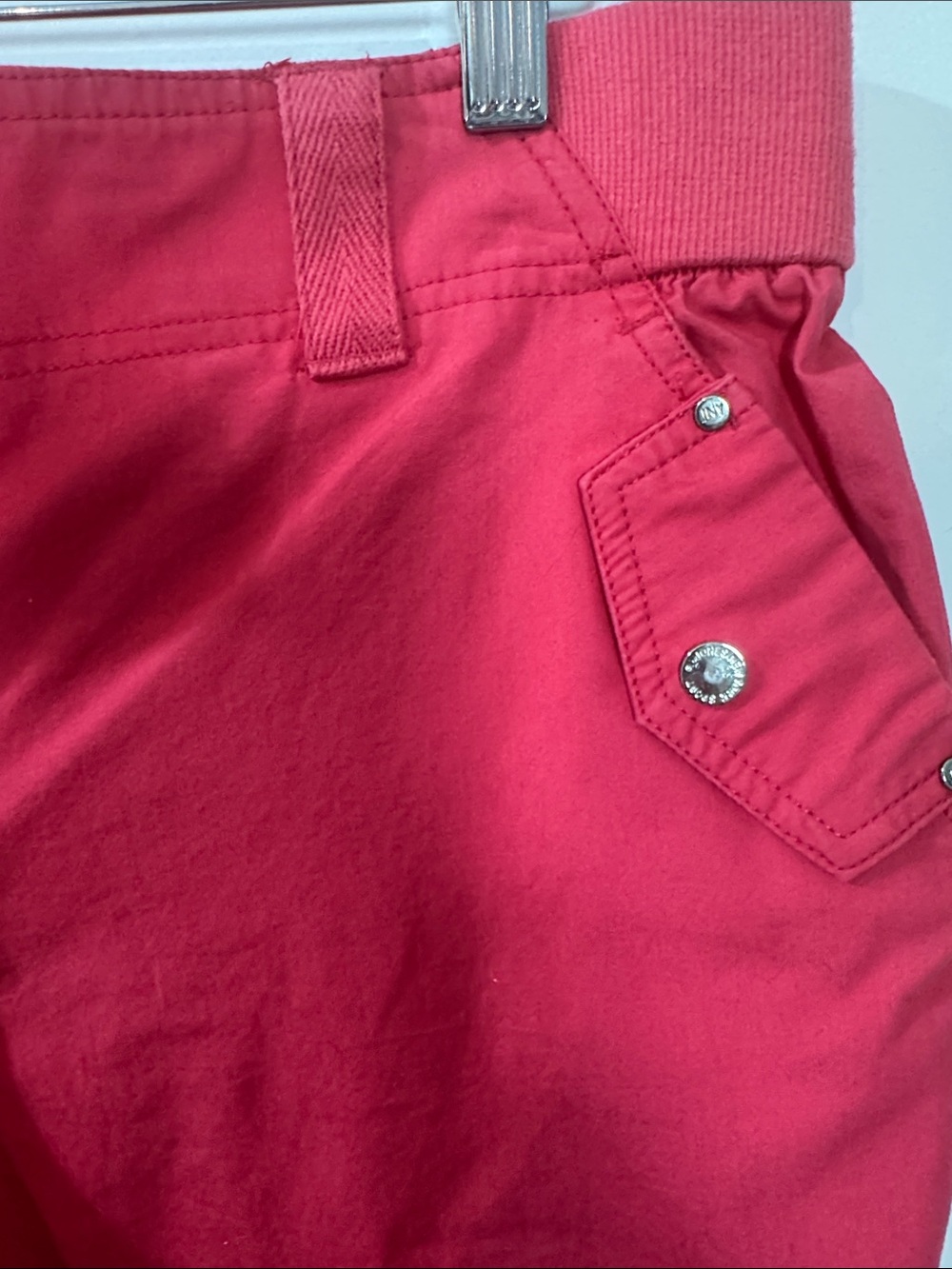Jones New York Women’s Watermelon Colored Casual Cotton 6-Pocket Shorts - Size 6 - Picture 4 of 9